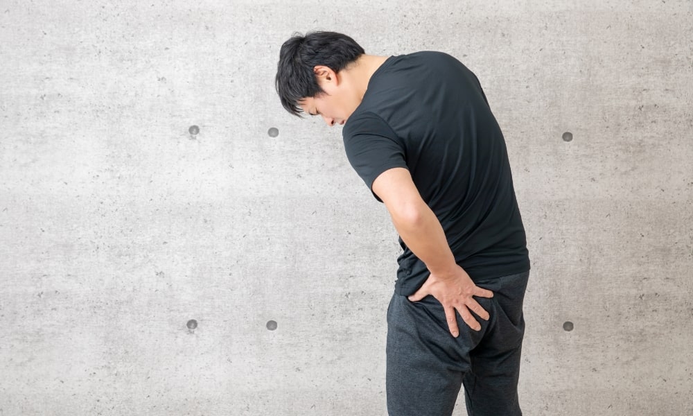 坐骨神経痛の男性