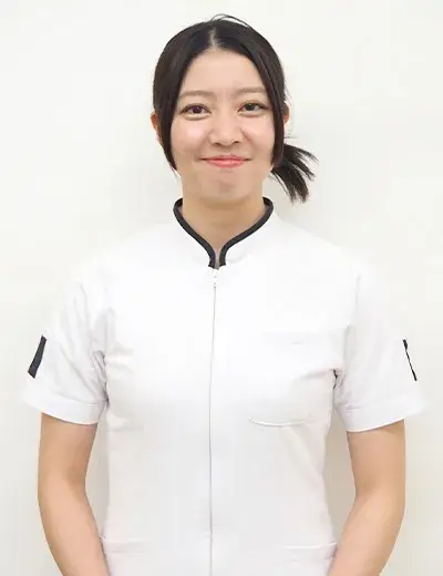 スタッフ 白石ひなたさん